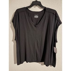 Westbound Women’s Short Sleeve V-Neck Top